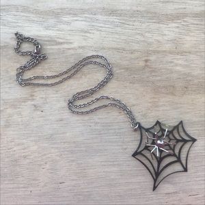 Halloween Spooky Spiderweb Necklace 🕷